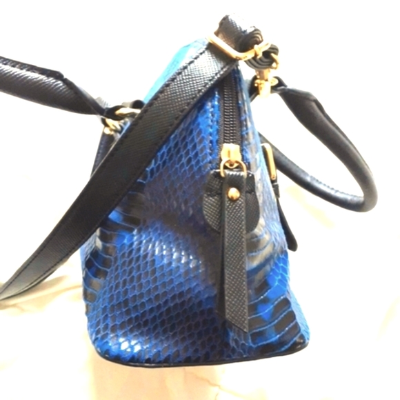 Apt 9 reptile print crossbody NWOT - Picture 7 of 8